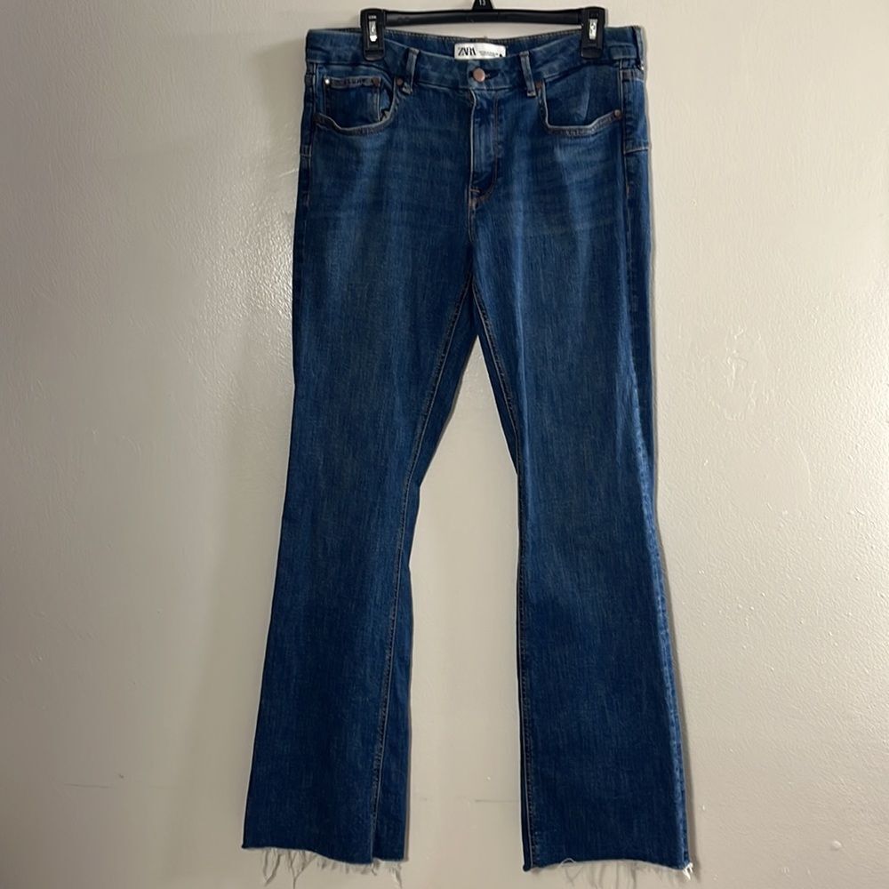Zara Jean pants blue women’s size 12 raw hem